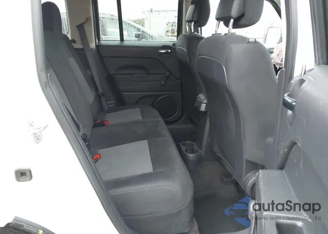 2017 Jeep Patriot Sport Fwd из США, поврежденный, VIN 1C4NJPBA5HD211801